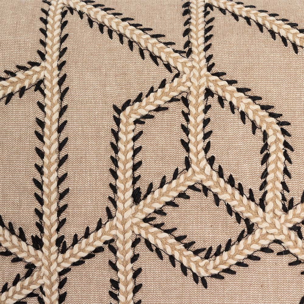 Brodert putetrekk med dusker Lama Interiør