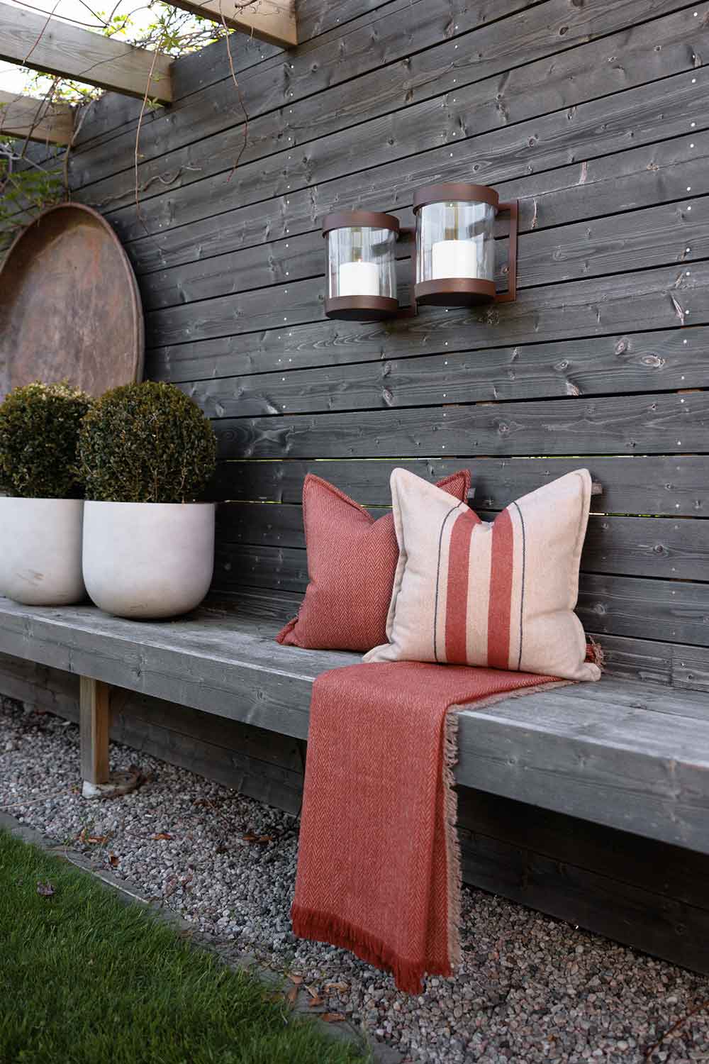 Nordseter vegglykt rustet metall - Halvor Bakke Cabin Collection Lama Interiør